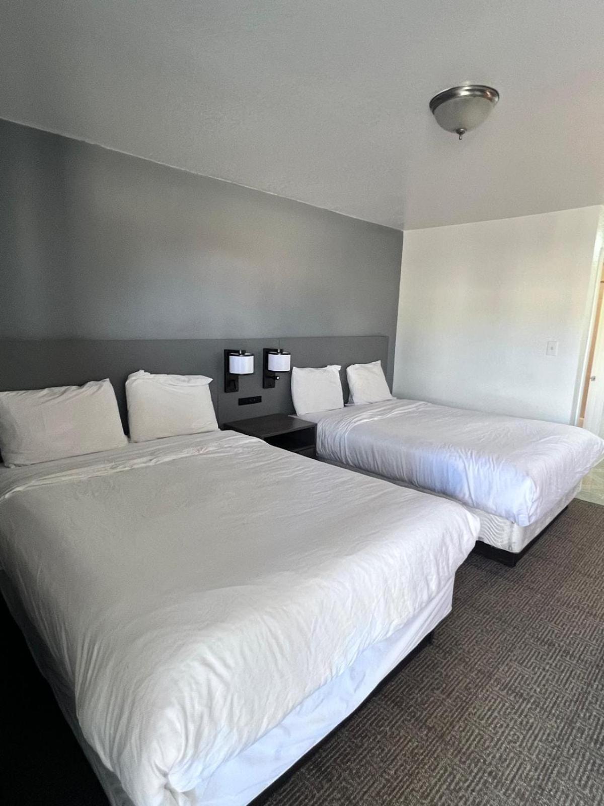 Oyo Garden Inn And Suites Pearsall I-35 East Esterno foto