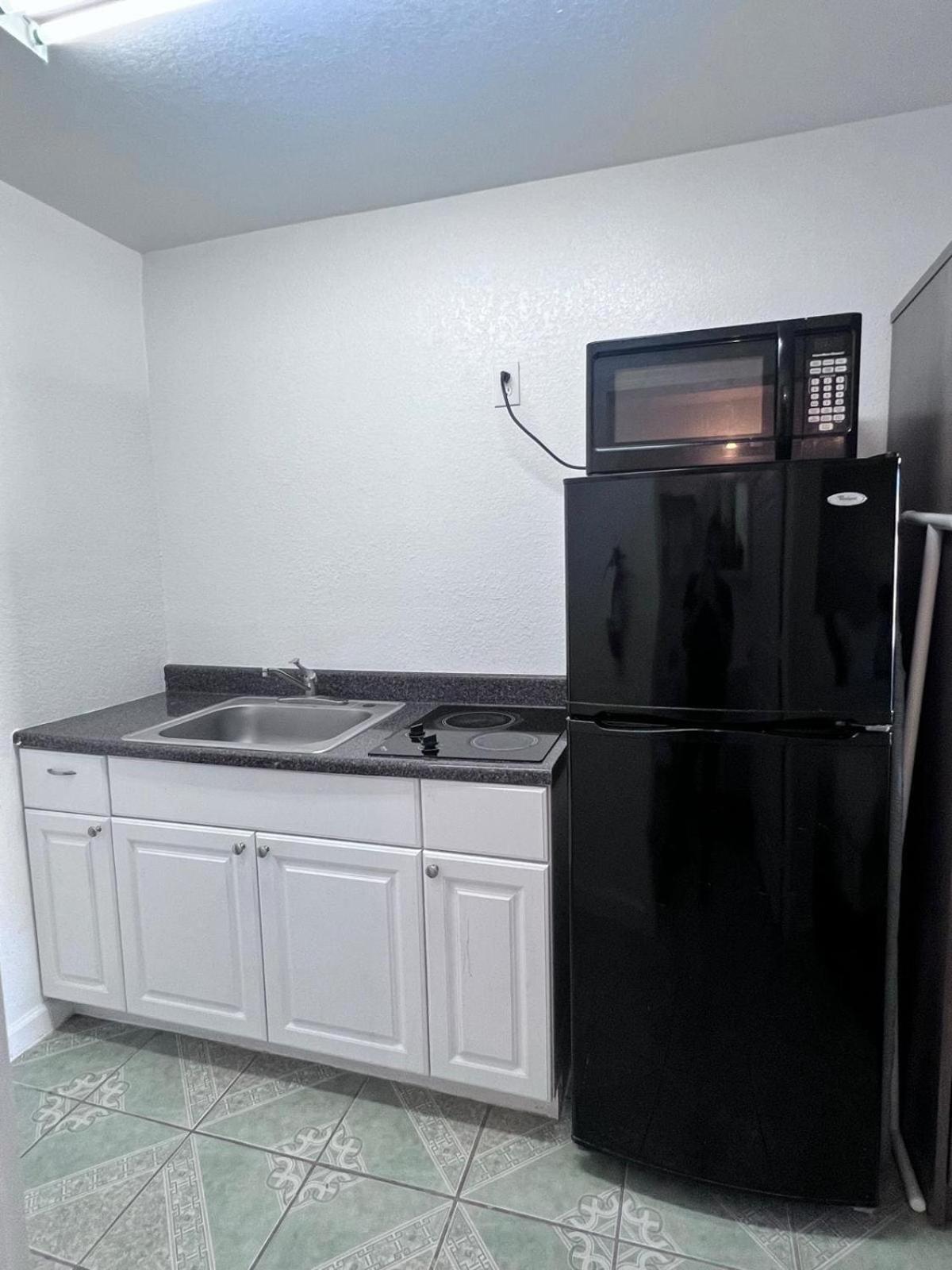 Oyo Garden Inn And Suites Pearsall I-35 East Esterno foto